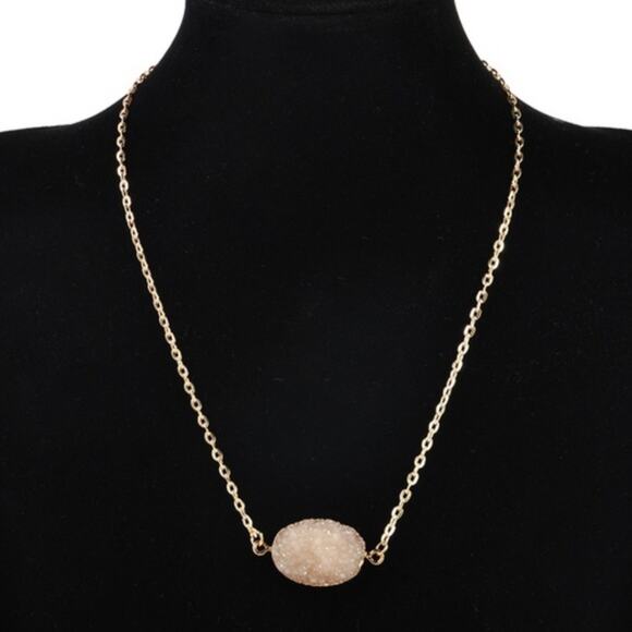 Express Pink Druzy Crystal Quartz Agate Pendant Necklace - Picture 4 of 5